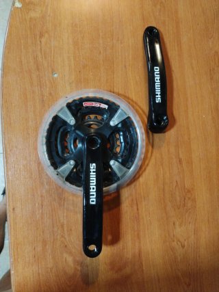 Platos Shimano FC-TS32 (170mm)24/34/42.