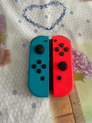 NINTENDO SWITCH COMO NUEVA.