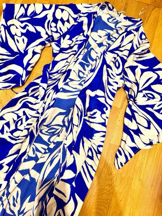 Kimono Largo Satinado Estampado Azul Blanco