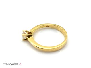 anillo oro 18k con piedra con diamante
