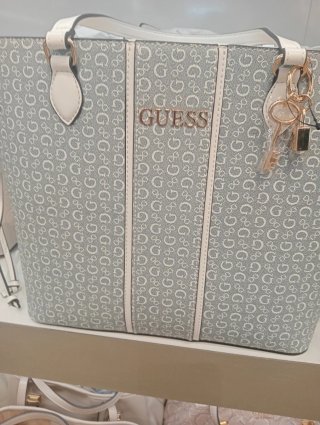 Bolso Guess Beige y Gris