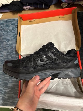 Nike P6000 Negras Talla 42