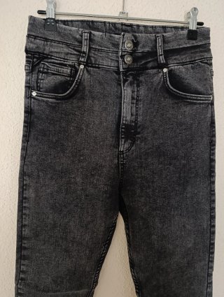 Pantalón skinny Talla 38 NUEVO