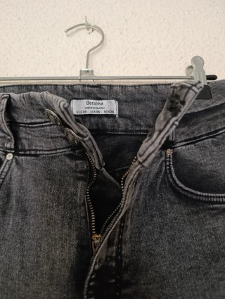 Pantalón skinny Talla 38 NUEVO