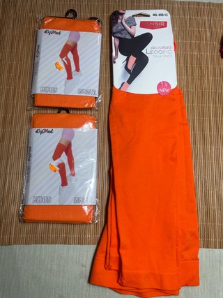 Leggings y Medias Naranjas Talla Única