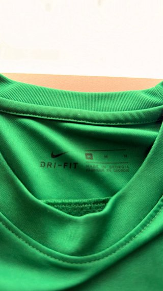 Camiseta Nike Dri-Fit Verde