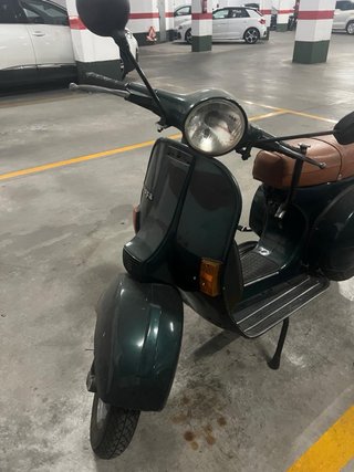 Vespa P200E con ITV en vigor