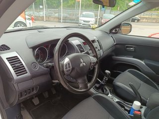 Mitsubishi Outlander 2.2 DI-D 177 CV -1propietario