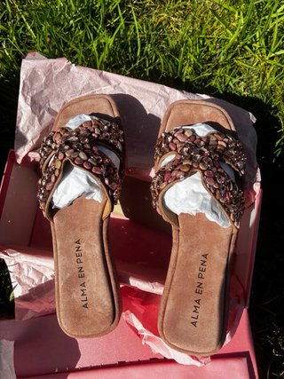 Sandalias Alma en Pena T.38 con brillantes