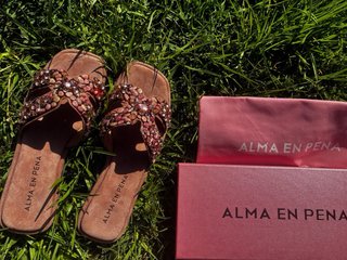 Sandalias Alma en Pena T.38 con brillantes