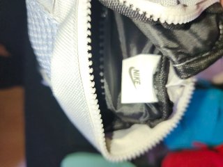 Bandolera Nike Triple Swoosh Gris Nueva