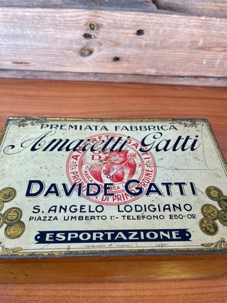 Scatola Latta vintage Amaretti Gatti anni 40 Italy