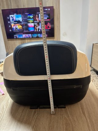 Baúl Piaggio con soporte y llaves