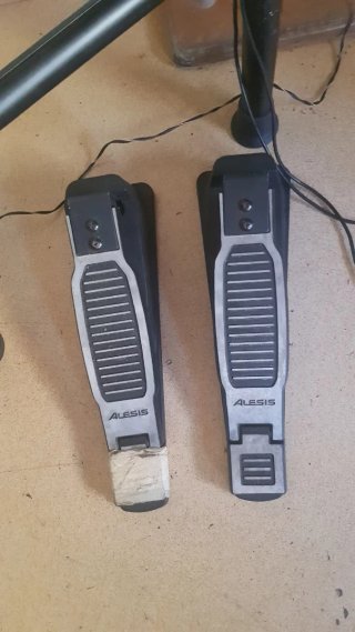 Batería Electrónica Alesis