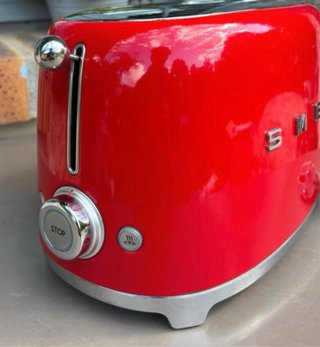 Tostadora Smeg Roja
