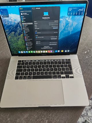 MacBook Pro i9 32GB 1TB 2019 A2141