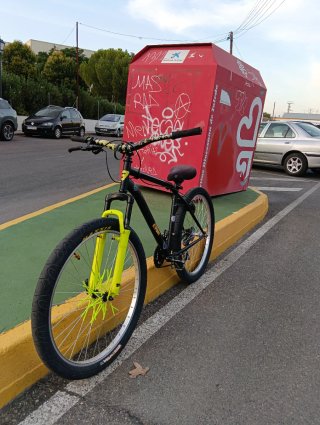 Bici Stunt Negra y Amarilla personalizada