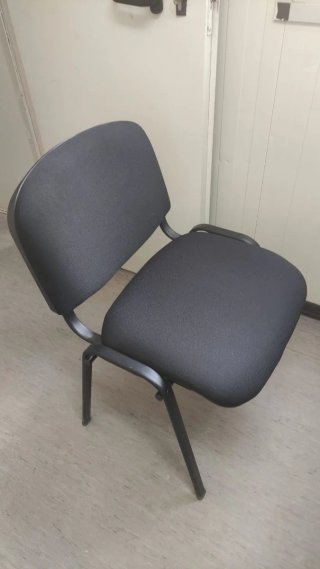 Silla confidente negra