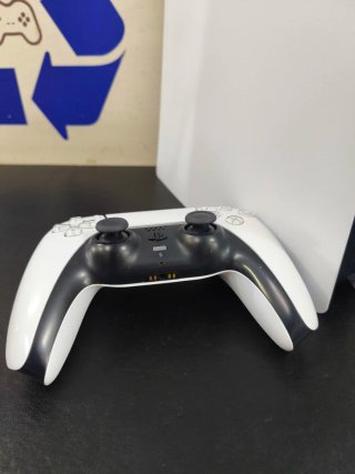 Playstation 5  825GB Versión Disco Blanca 1 Año Ga