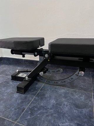 Banco de musculación profesional Maniak
