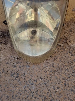 Faro Yamaha Moto