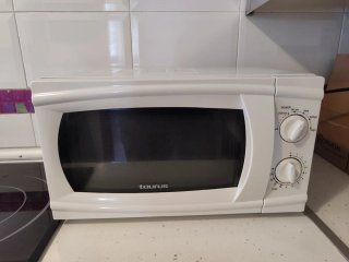 Microondas blanco