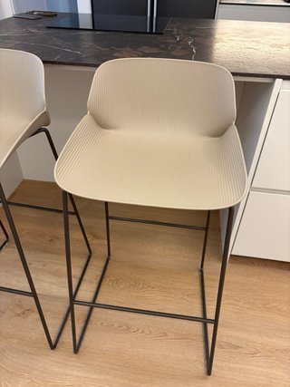 2 Taburetes Andreu World Nuez Beige