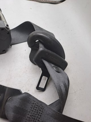 1M0857737DE Cinturón seguridad del der Seat León