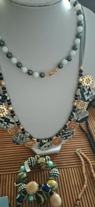 Lote Bisutería Collares Varios