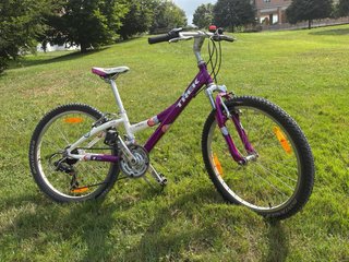 Bicicleta Trek MT220 24” 21 veloc.