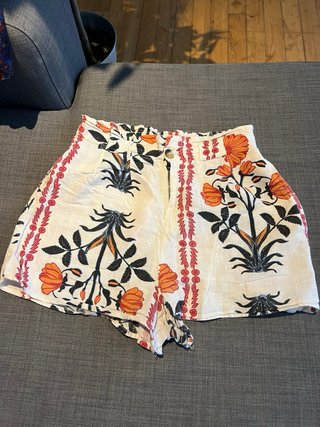 Pantalones cortos florales Tenis talla S