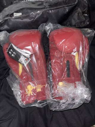 Guantes de boxeo Leone rojos