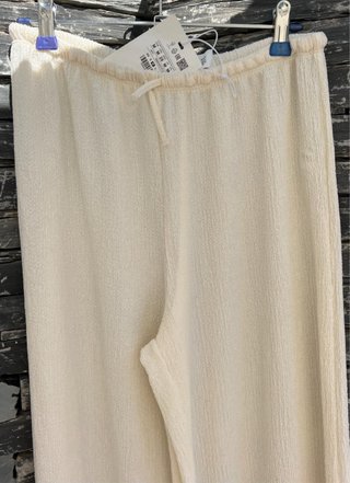 Pantalón ancho Pull&Bear beige