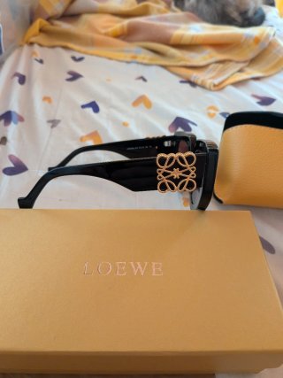 Gafas de sol Loewe mujer negras y marrones