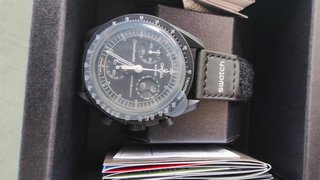 Omega Swatch Moonswatch Snoopy Negro Nuevo