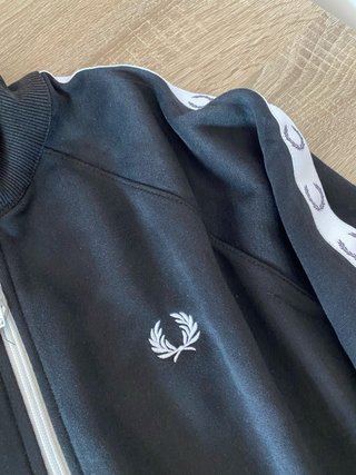 Chaqueta Chándal Sudadera Fred Perry Negra