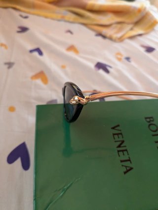 Gafas de sol Bottega Veneta mujer negras y doradas