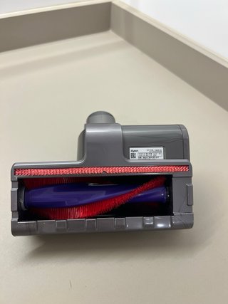 NUEVO Minicepillo motorizado Dyson (tapicerías)
