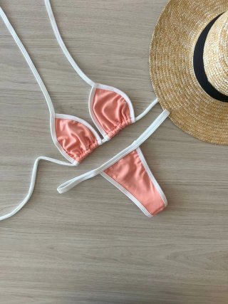 Bikini brasileño con diversos colores y talas