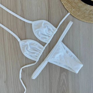 Bikini brasileño con diversos colores y talas