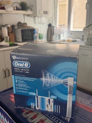 Oral-B Oral Health Center OxyJet