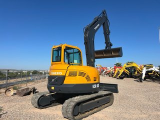 Mini excavadora Volvo ECR88D