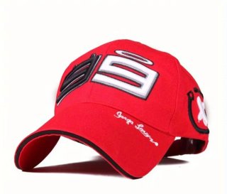 Gorra Roja con Diseño 99
