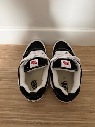 Vans Knu Skool Negras y Blancas