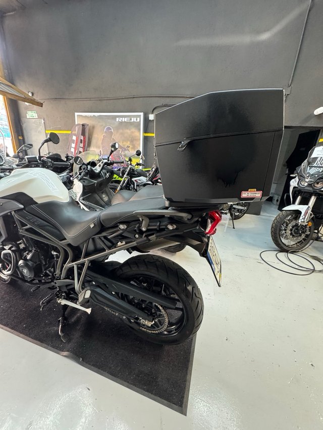 Triumph Tiger 800 xcx