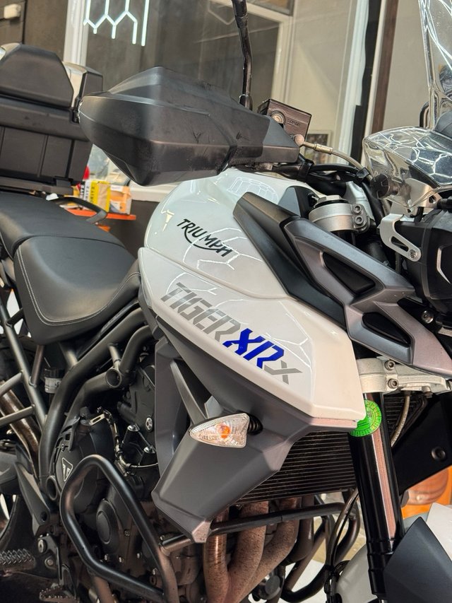 Triumph Tiger 800 xcx