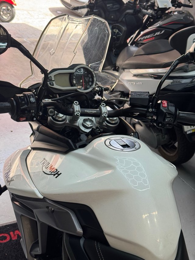 Triumph Tiger 800 xcx