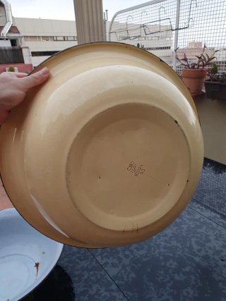 Palanganas antiguas esmaltadas