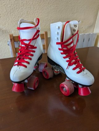 Patines blancos 4 ruedas talla 36