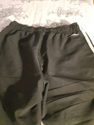 Pantalón corto deportivo Adidas negro